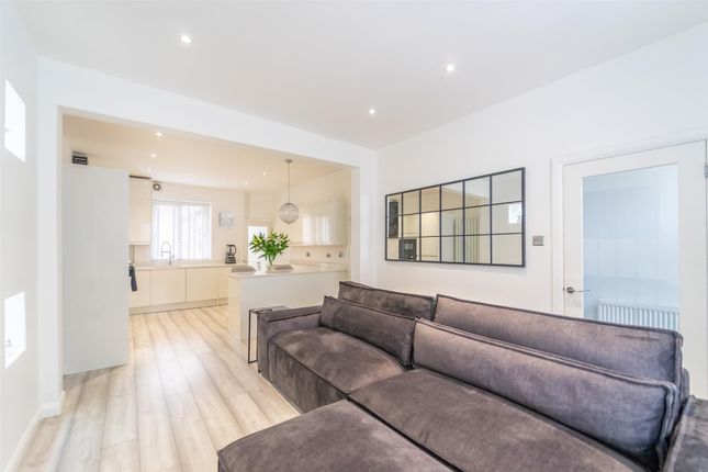 3 bed property, in Heys Street, £210,000