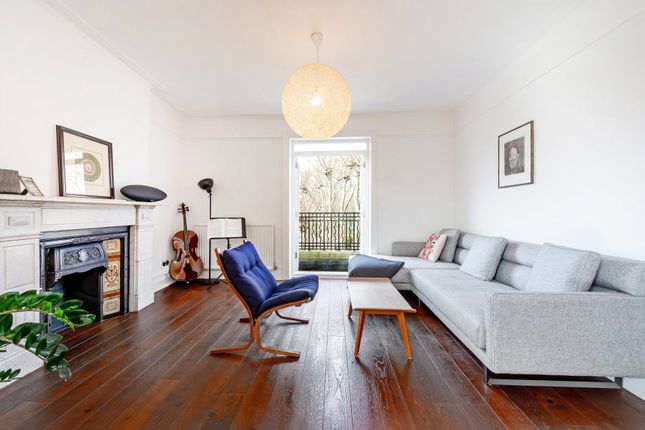 2 bed property, in Leith Mansions, £1,050,000