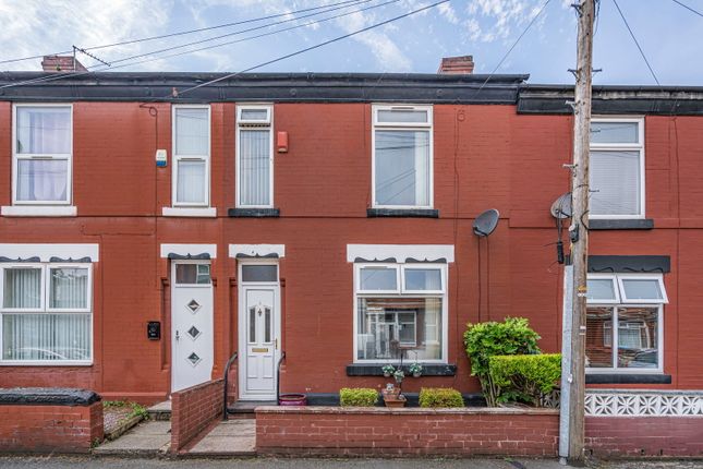 3 bed property, in Leybourne Avenue, £240,000