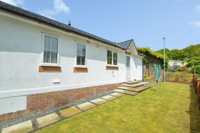 1 bed property, in Bower Heath Lane, £125,000