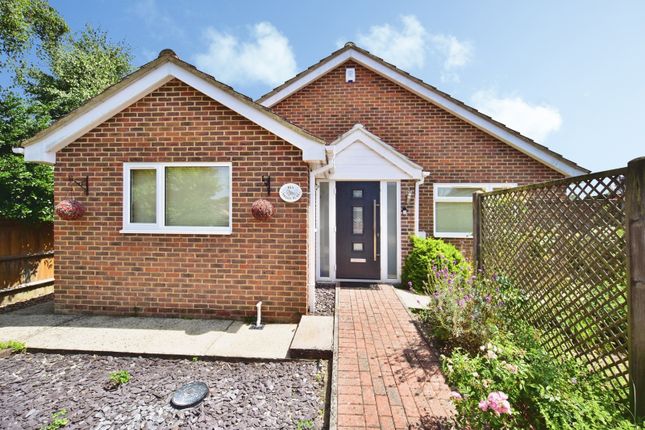3 bed property, in Elder Close, £400,000