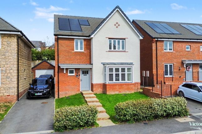 4 bed property, in Cross Park, £525,000