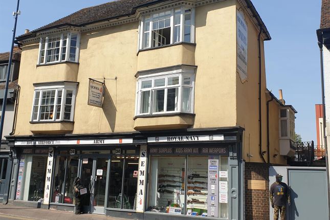 4 bed property, in Lower Stone Street, £290,000