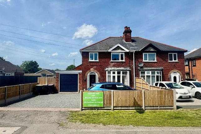3 bed property, in Lincoln Road, £255,000