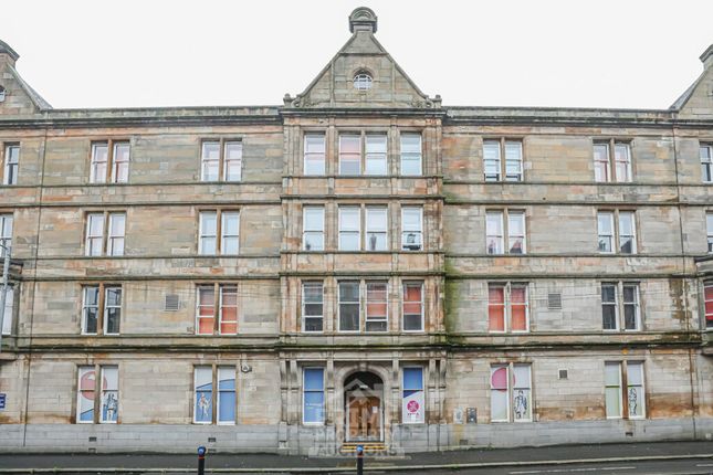 Studio, in 3-15 St Andrew Court, £40,000