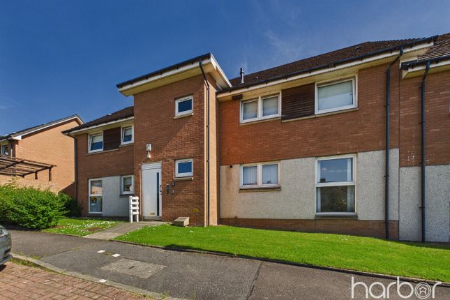 2 bed property, in King Court, £90,000
