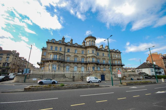2 bed property, in Marine Parade, £245,000