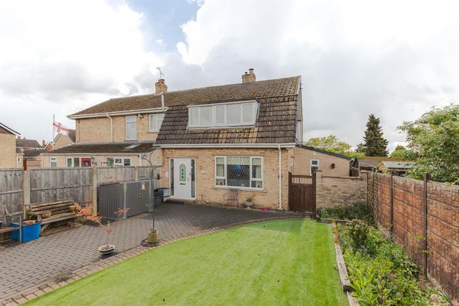 4 bed property, in Newnham Crescent, £205,000