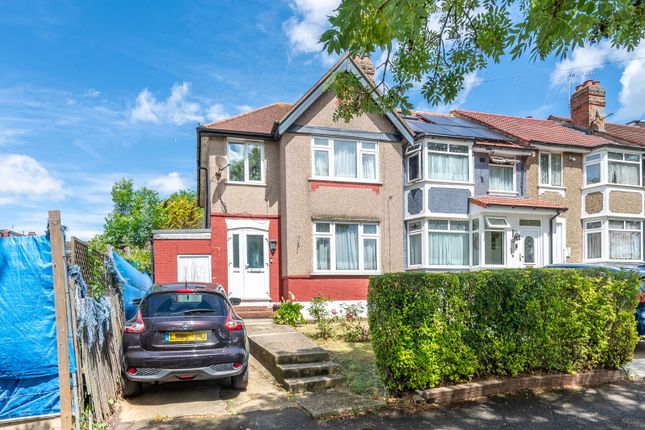 3 bed property, in Whitton Avenue East, £539,000