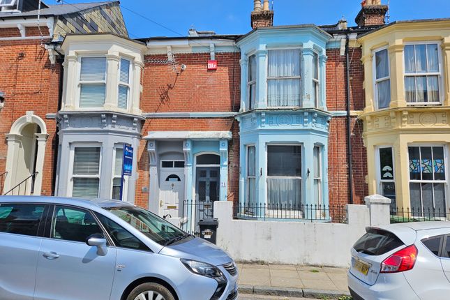 3 bed property, in Brougham Road, £270,000