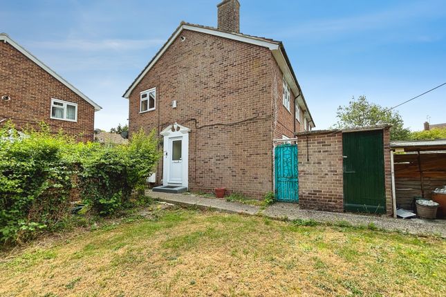 2 bed property, in Chester Place, £180,000