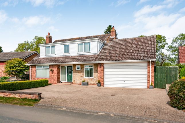4 bed property, in Thorpe, £400,000
