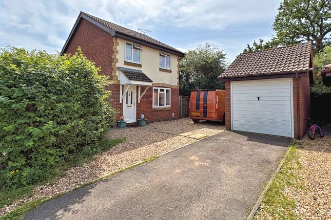 3 bed property, in Woodlands Road, £395,000