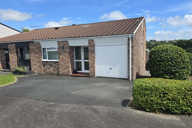 4 bed property, in Highfield Park Road, £275,000