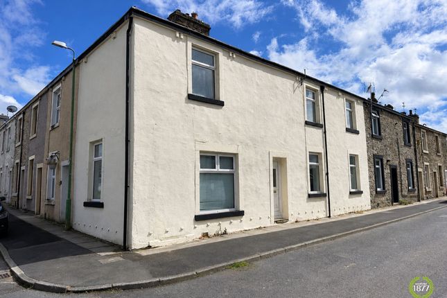 2 bed property, in Albert Street, £99,950