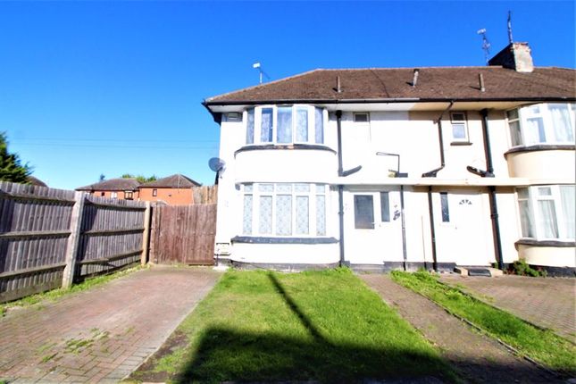 3 bed property, in Black Swan Lane, £330,000