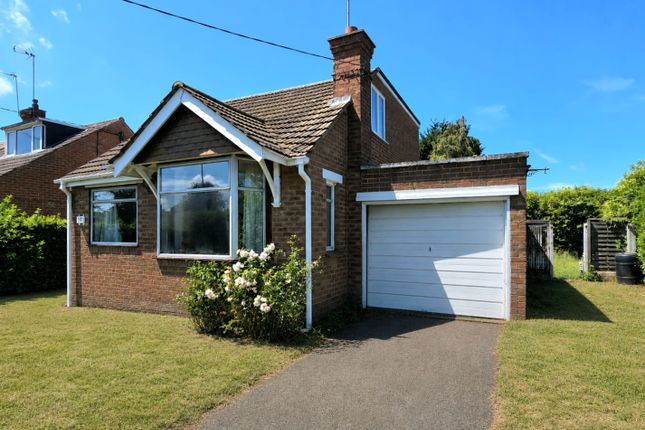 3 bed property, in Northampton Lane South, £275,000