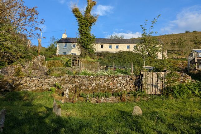 3 bed property, in Cellan, £650,000