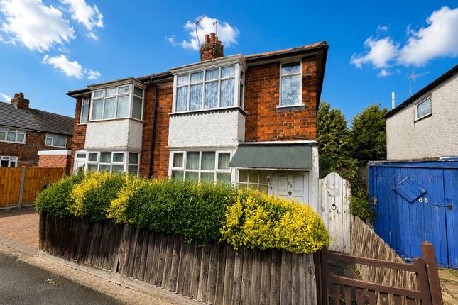 2 bed property, in Ireton Road, £220,000