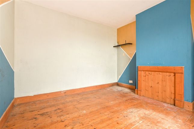 3 bed property, in Worsley Road, £130,000