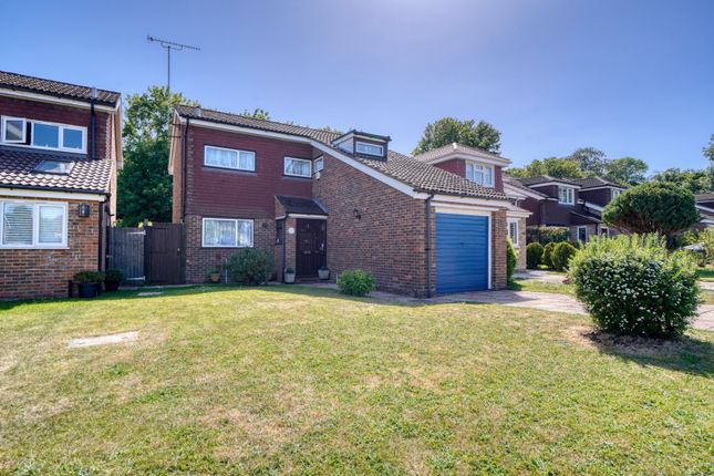3 bed property, in Oleander Close, £650,000