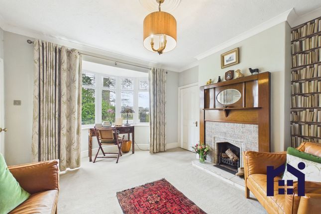 3 bed property, in Moor Road, £550,000