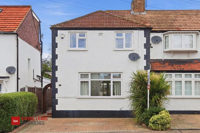 3 bed property, in Southern Drive, £600,000