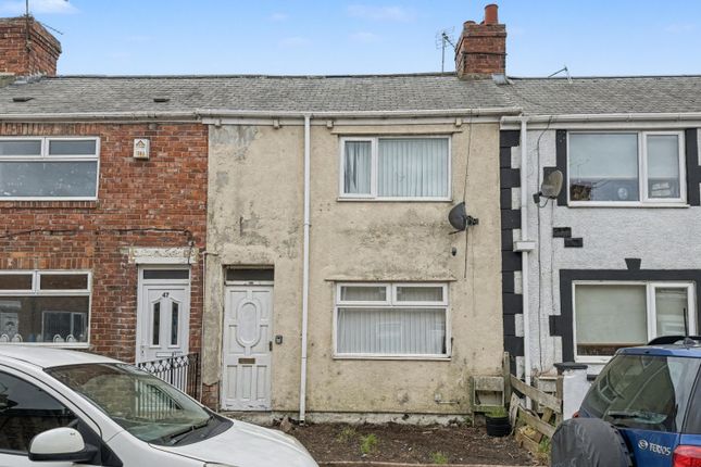 2 bed property, in 49 Queen Street Grange Villa, £10,000