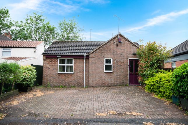 2 bed property, in Spa Common, £190,000