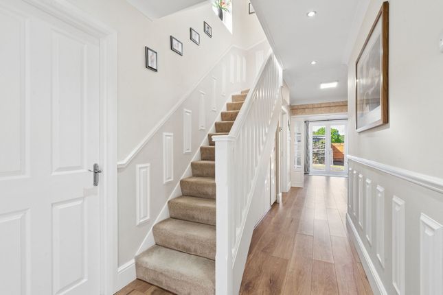 5 bed property, in Fulford Grove, £600,000