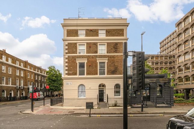 1 bed property, in Calthorpe Street, £500,000