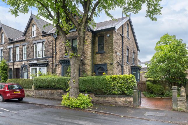 6 bed property, in Steade Road, £525,000