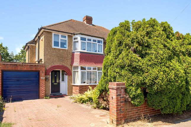 3 bed property, in Merton Way, £700,000