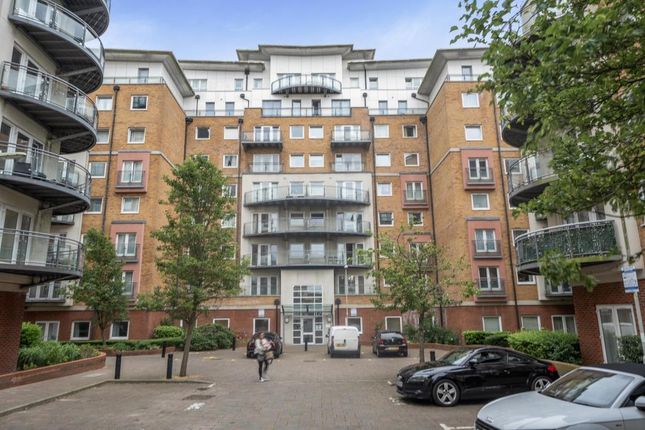 1 bed property, in 161 Winterthur Way RG21, £150,000