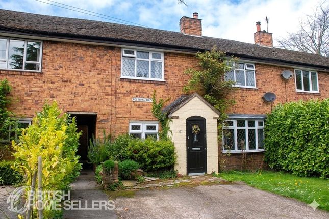 4 bed property, in Festival Drive, £400,000