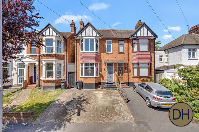 3 bed property, in Claremont Grove, £699,995