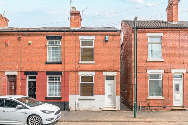 2 bed property, in Austin Street, £120,000