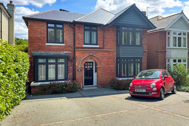 4 bed property, in Clatterford Road, £675,000
