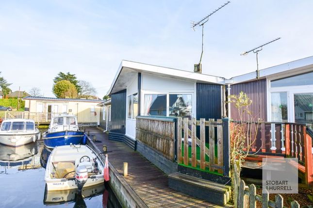 2 bed property, in Langtons View, £160,000