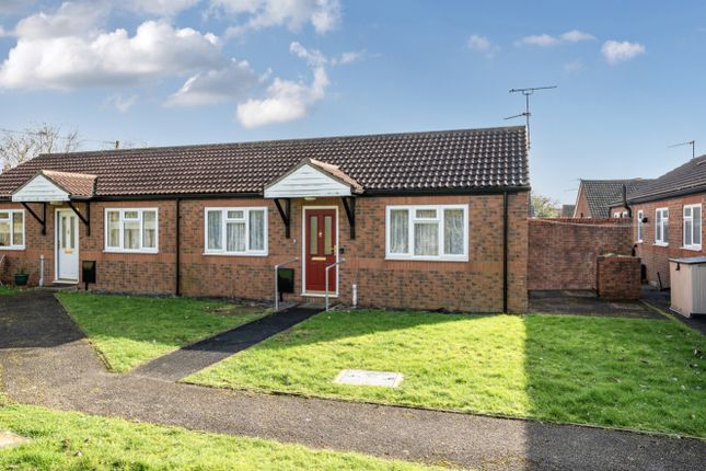 1 bed property, in High Leas Nettleham, £135,000