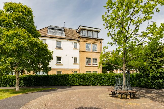 3 bed property, in 75/7 Hopetoun Street, £420,000