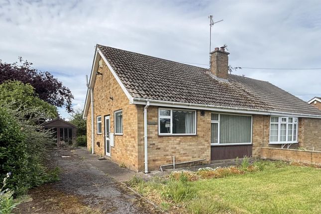 2 bed property, in Carr Lane, £225,000