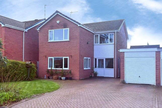 4 bed property, in Elm Grove, £500,000