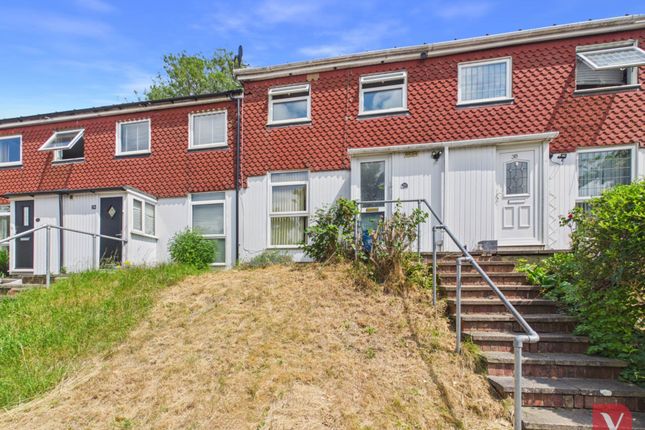 3 bed property, in Trowbridge Gardens, £300,000