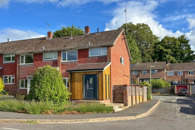 3 bed property, in Nursery Road, £400,000