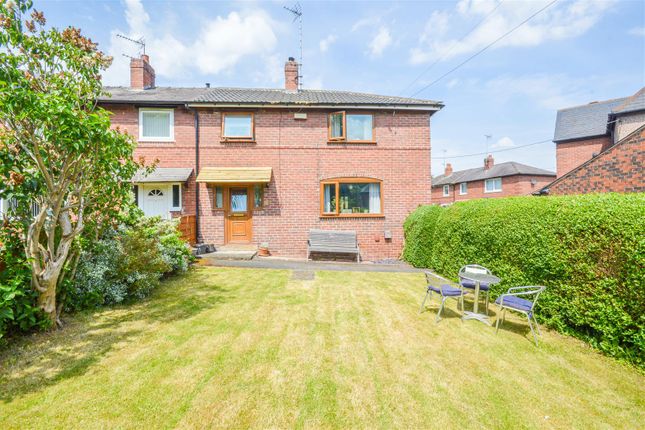3 bed property, in Longthorpe Lane, £200,000