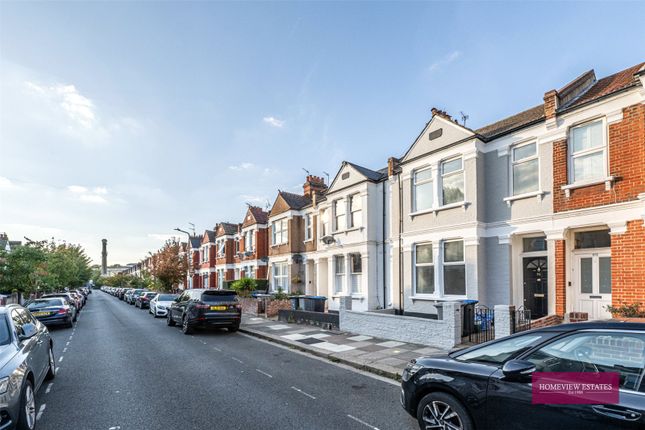 4 bed property, in Ivy Road, £750,000