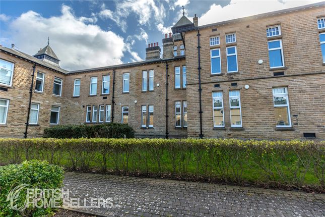 1 bed property, in Clifford Drive, £150,000