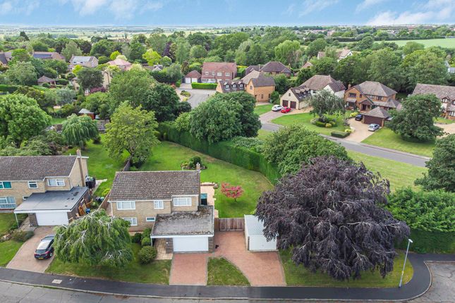 5 bed property, in Beech Avenue, £575,000