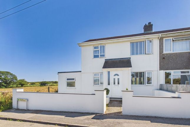 3 bed property, in Four Lanes, £260,000